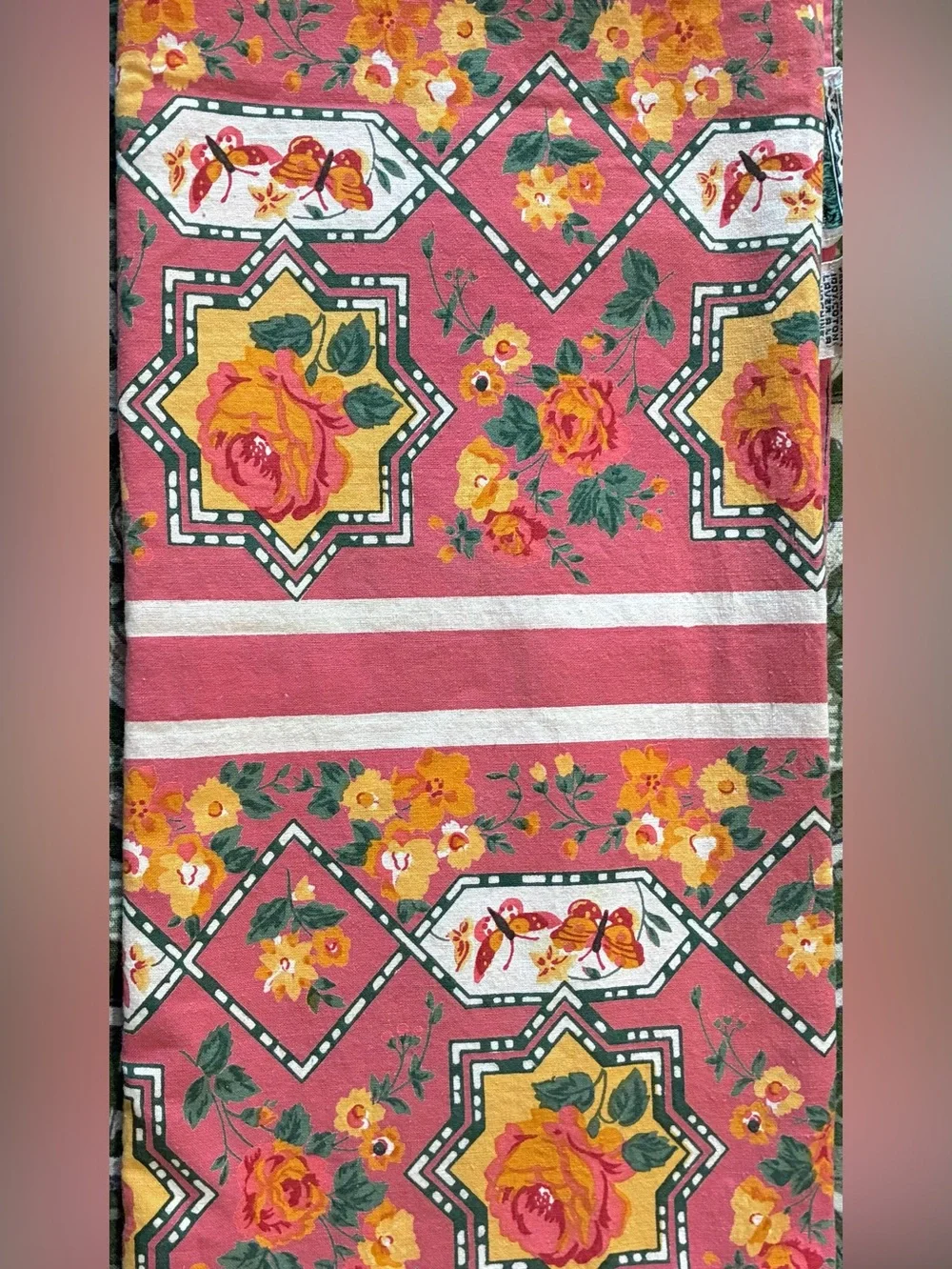 Vintage ‘93 April Cornell 36x34” Tablecloth. This vintage fabric is the 